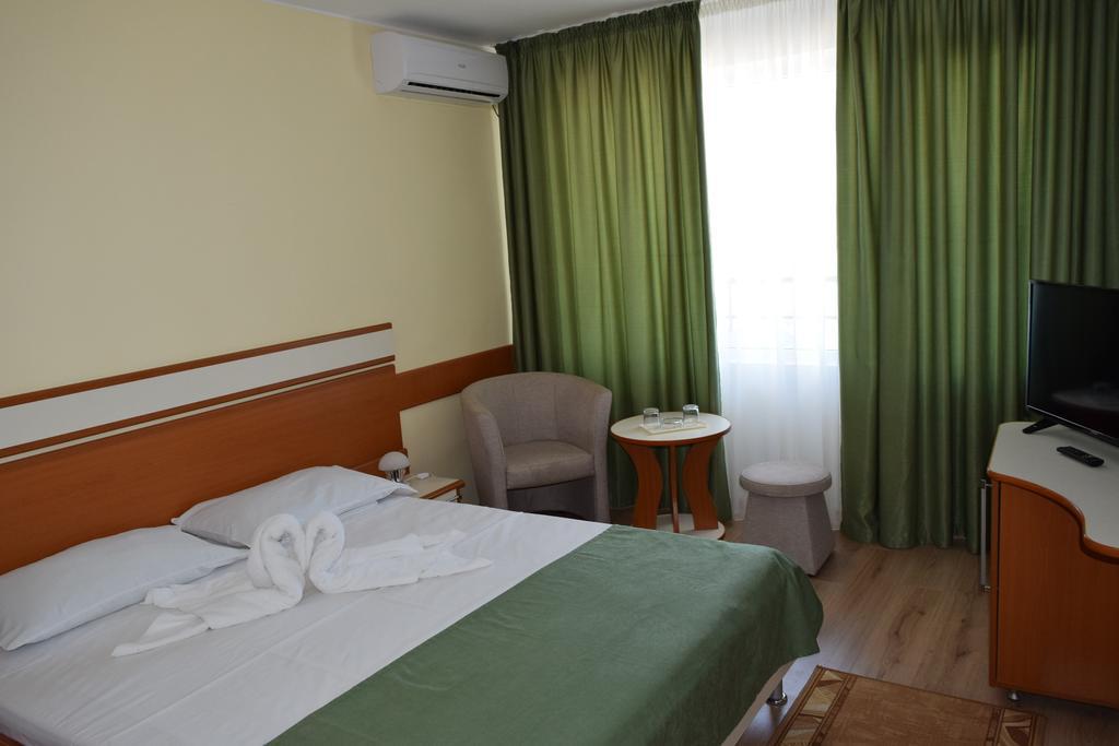Cometa Hotel 3*